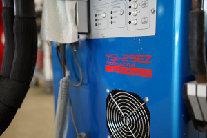 スポット溶接機2